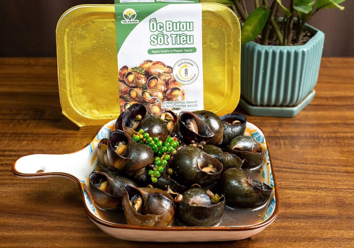 TRI FOODS Ready-to-Eat Apple Snails in Bold Pepper Sauce (Khay Ốc Bươu Sốt Tiêu Tri Foods)